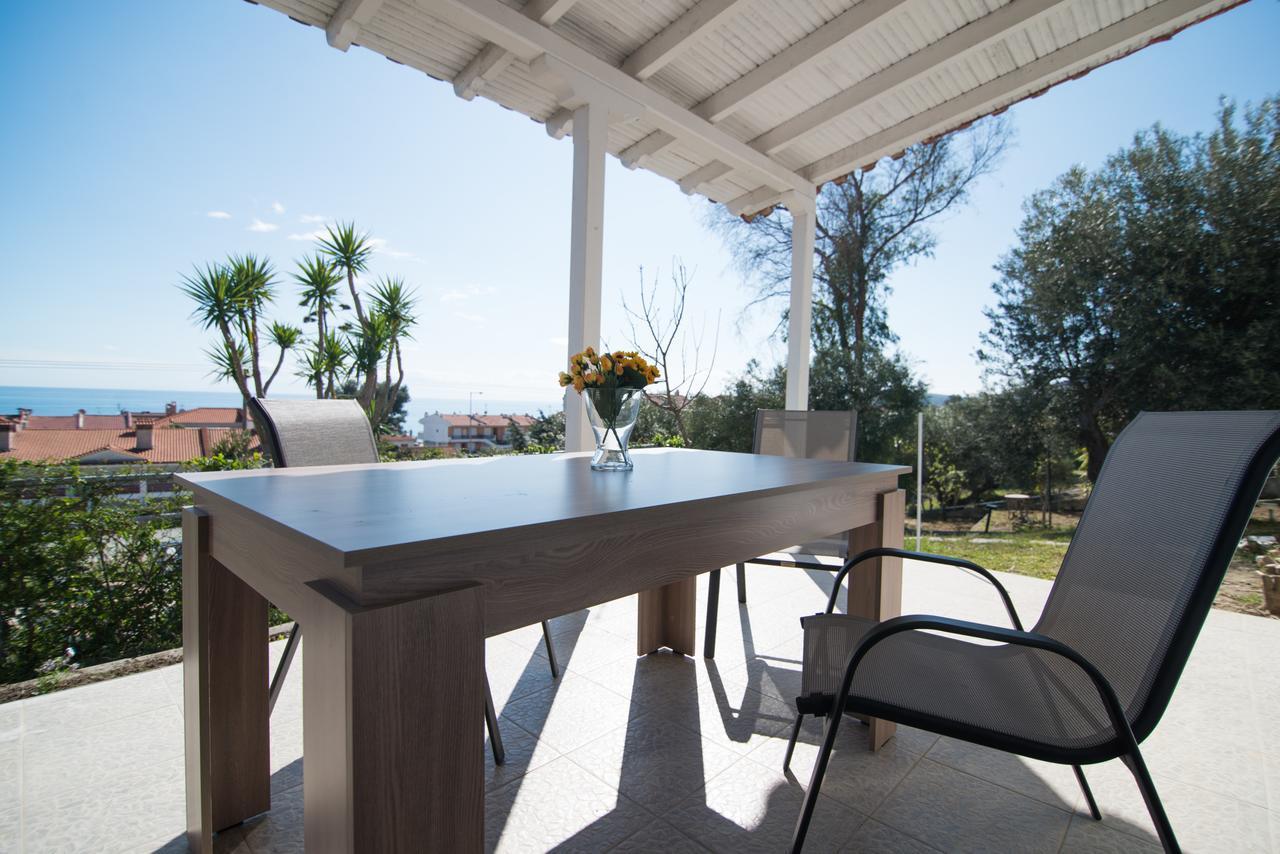 Dias Apartments Mola Kalyva Dış mekan fotoğraf