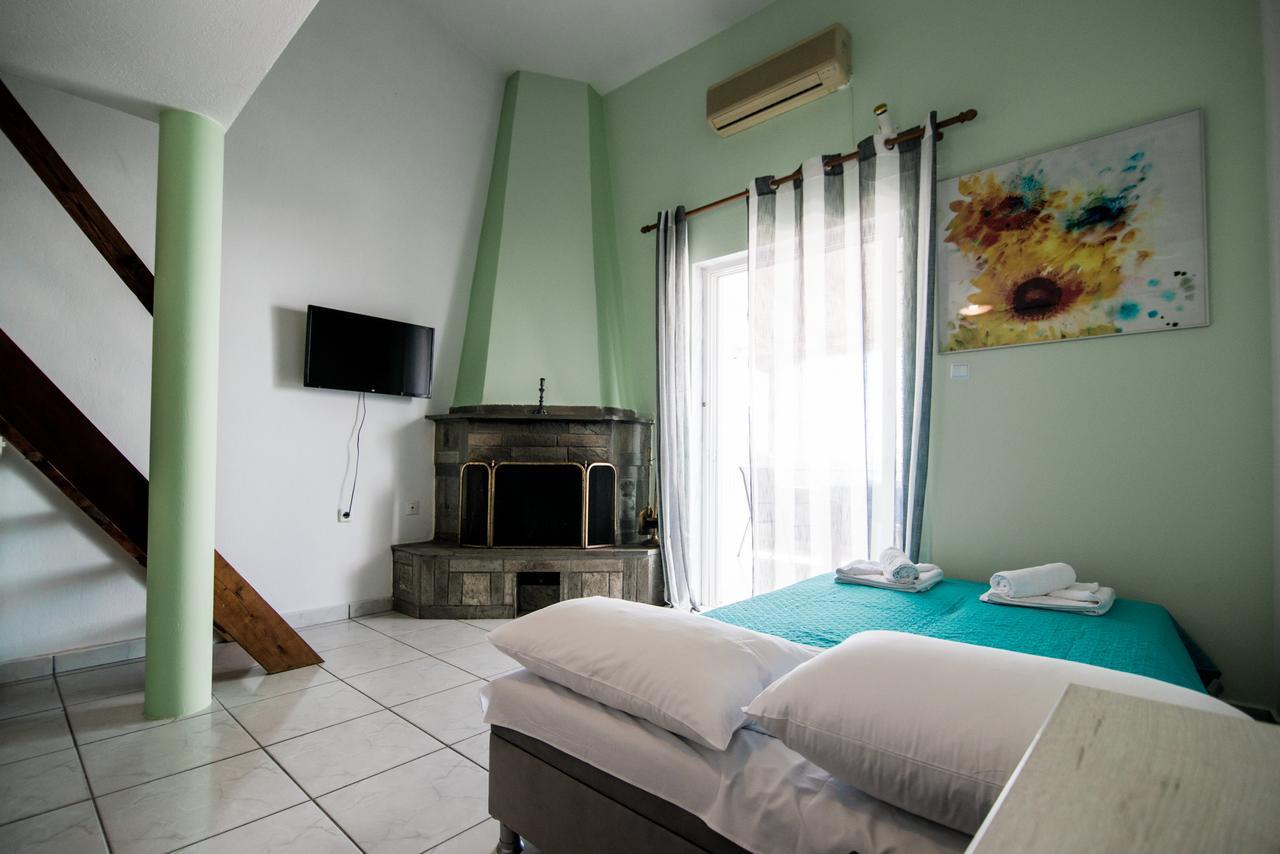 Dias Apartments Mola Kalyva Dış mekan fotoğraf